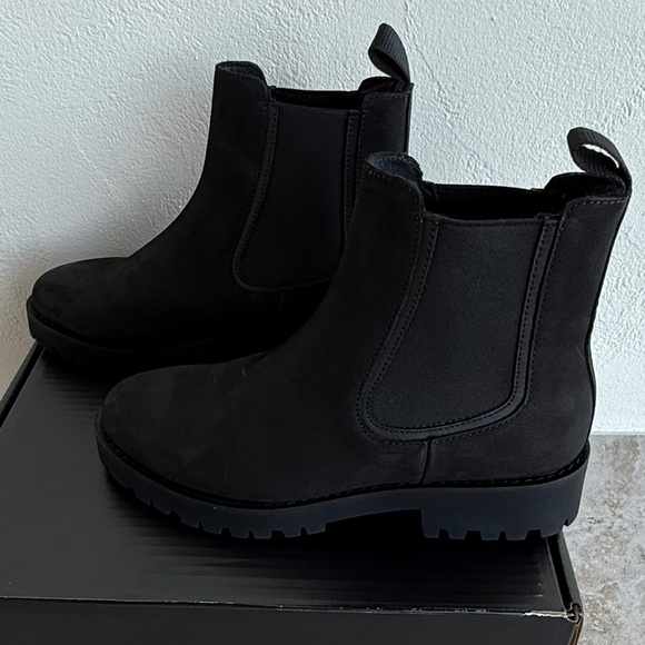 BRAND NEW Thursday Boot Company Legend Black Matte Chelsea Boot (Size 7) - Picture 11 of 13